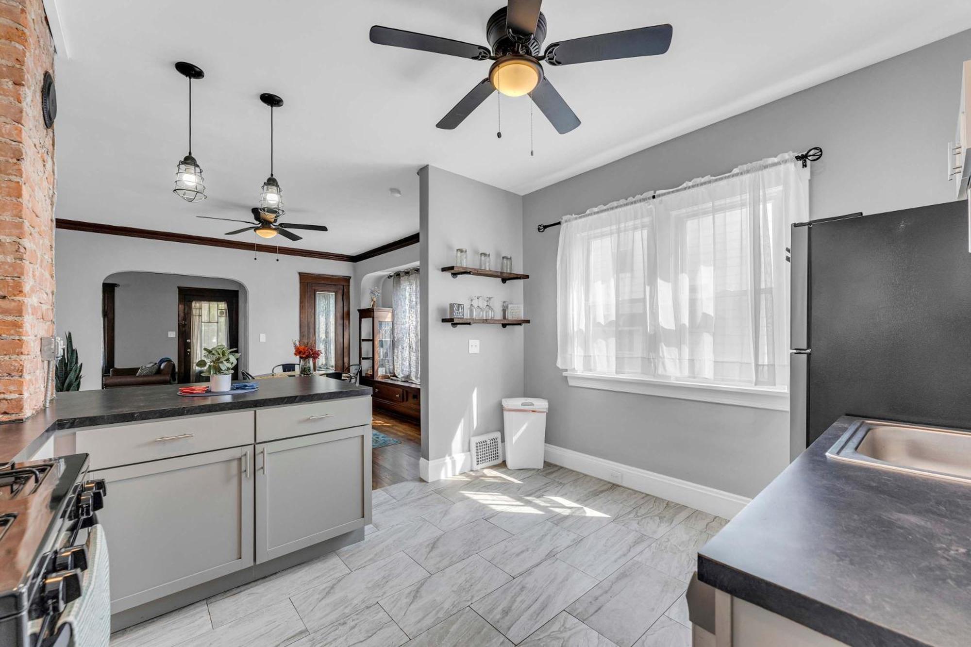 Beautifully Remodeled Duplex Apt In West Blvd Cleveland Ngoại thất bức ảnh