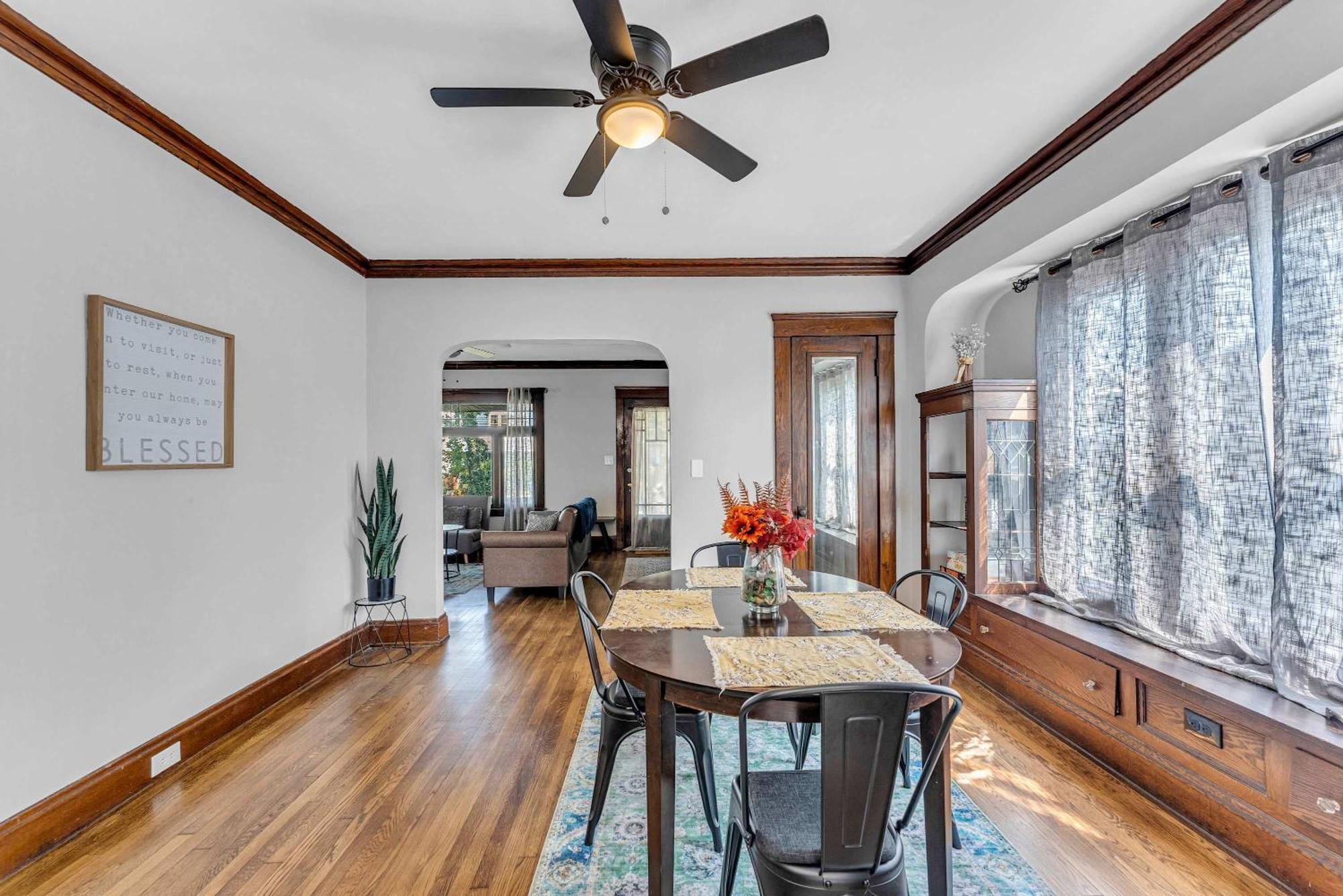 Beautifully Remodeled Duplex Apt In West Blvd Cleveland Ngoại thất bức ảnh