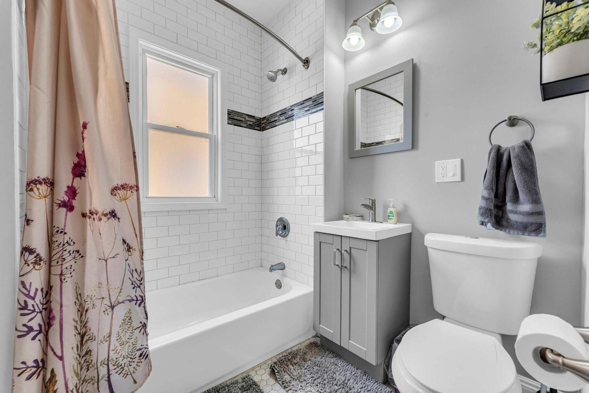 Beautifully Remodeled Duplex Apt In West Blvd Cleveland Ngoại thất bức ảnh