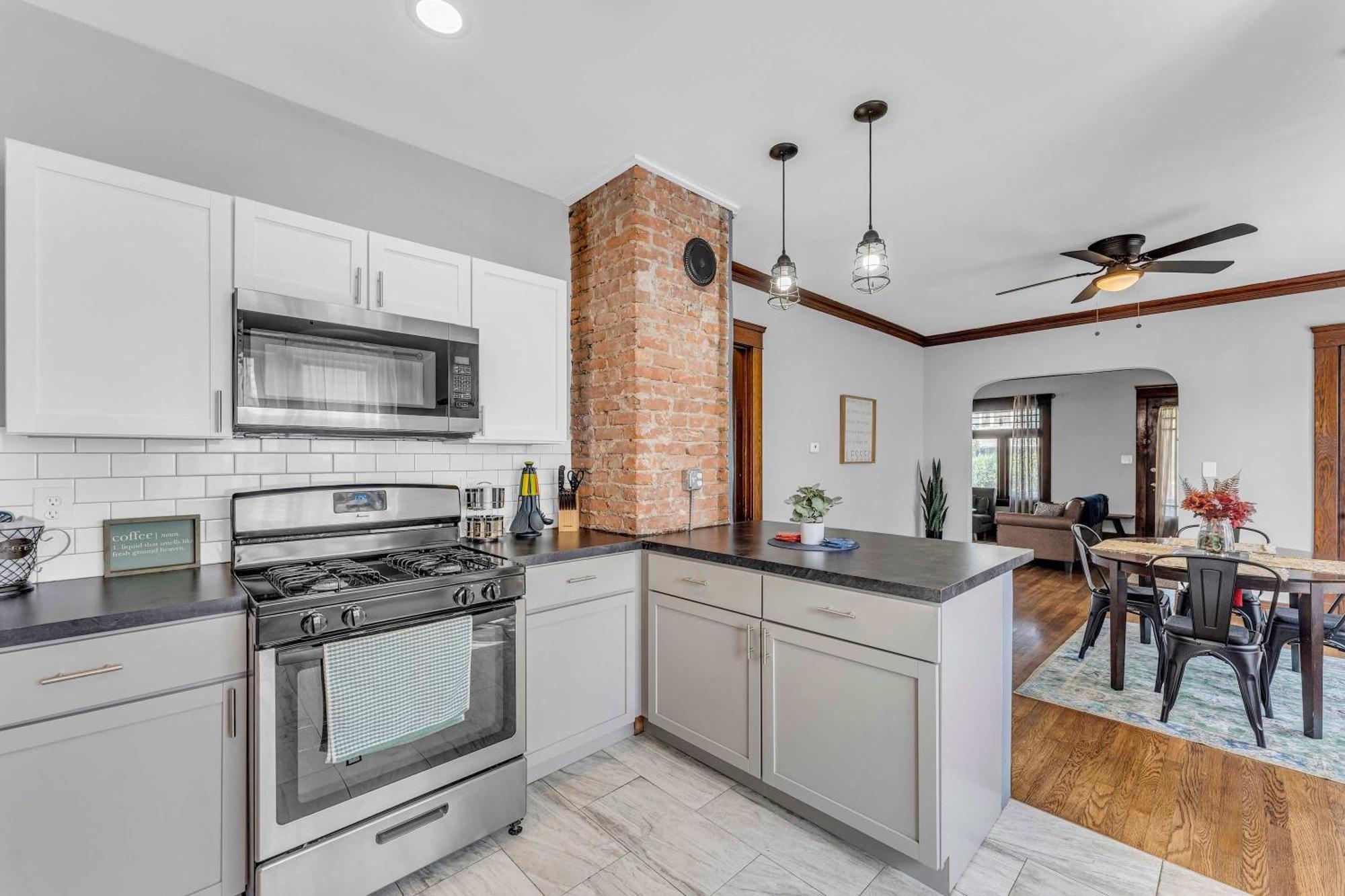 Beautifully Remodeled Duplex Apt In West Blvd Cleveland Ngoại thất bức ảnh