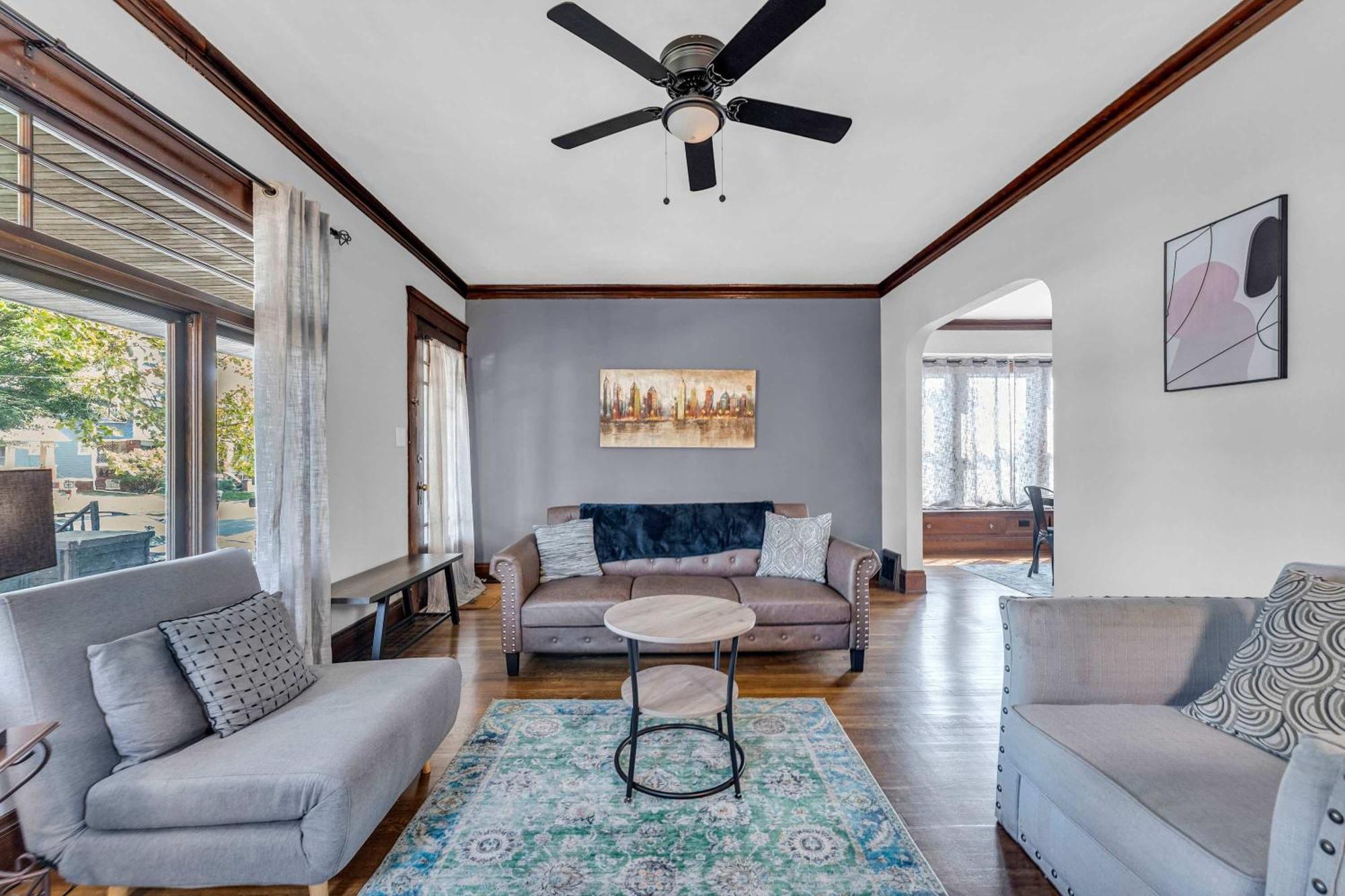 Beautifully Remodeled Duplex Apt In West Blvd Cleveland Ngoại thất bức ảnh